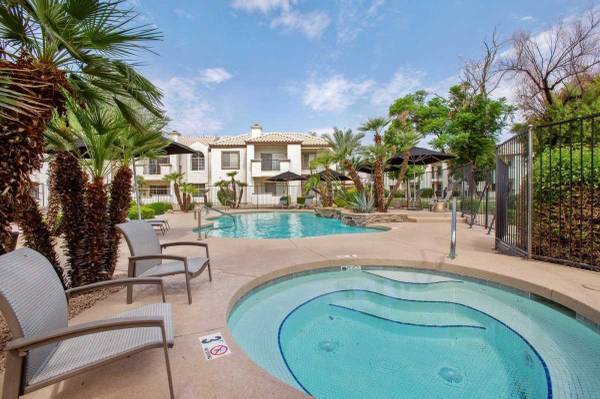 $1,855 / 2br - 1180ft2 - Fabulous 1180 sq ft 2 bed, 2 bath in sought-after Phoenix area (Phoenix)63623923252225124