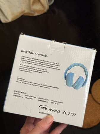 Baby safety earmuffs (for a infant) 1