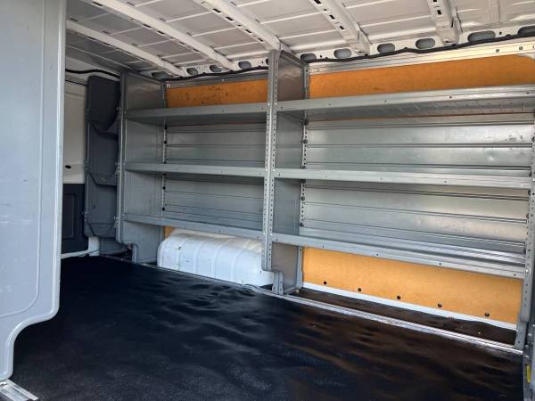 2018 Nissan NV1500 1 Owner - $11,600 (Largo)63443821107715124