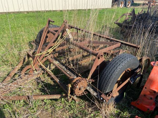 8’ Field Cultivator on rubber 1