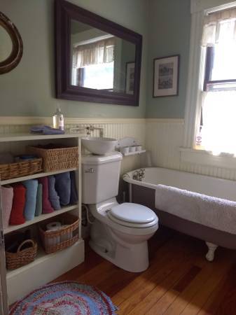 $530 / 2br - 🌞 Large sunny bedroom close to bus stop 🚏 (Fort Lauderdale)63379543148545122