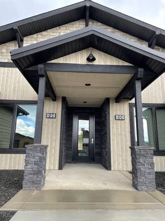 Available Mid January Apartment in Black Bull!! 1