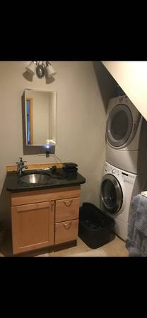 $2,200 / 1br - 1100ft2 - Cedar house (East Bellingham)63935321500675123
