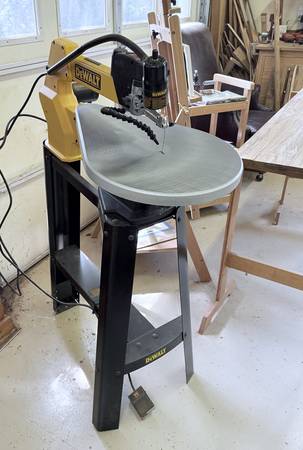 Dewalt 20" Variable-Speed Scroll Saw Price reduced from $300 1