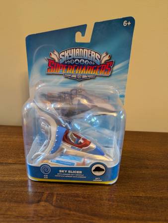 New 2015 Skylanders Superchargers Sky Slicer 1
