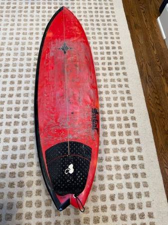 5'10 Sakal Surfboard 1