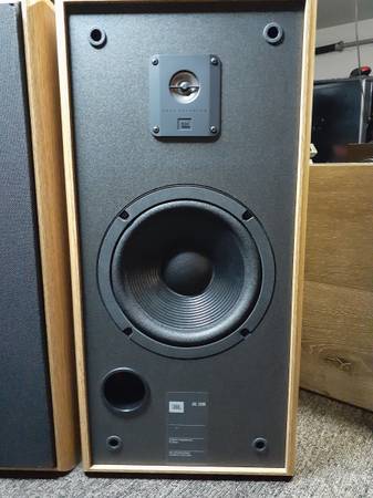 Altavoces JBL 2800 de 2 vías - Excelente estado - $150 (Grants Pass)62973883203331124