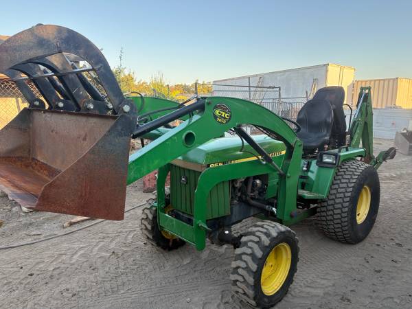 John Deere Backhoe 1