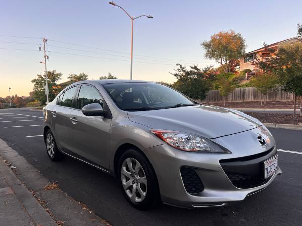 2012 MAZDA MAZDA3 I SPORT - 83k -Bajas millas - $6,800 (Hayward)63613871928449122