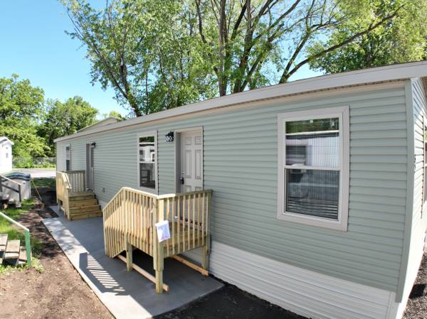 $80,000 / 2br - 840ft2 - Brand New 2 Bedroom Home! - RVP #52 (St. Cloud)63988649307778122