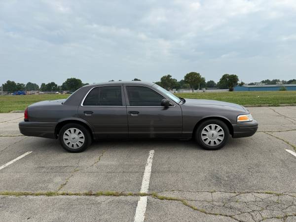 2010 Ford Crown Victoria Police Interceptor - $7.995 (Bartlesville)63469607267841123