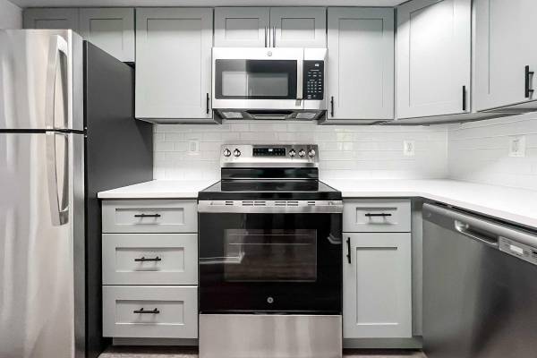 $2,005 / 1br - 788ft2 - Garajes, en Fairfax, 1 dormitorio (4201 Jefferson Oaks Cir, Fairfax, VA)63896394078979122