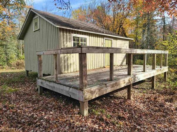 $139,900 2 BR, 1/2 BA Camp en 5.5 acres en el río Net MLS 50190374 (Amasa)64151608206851120