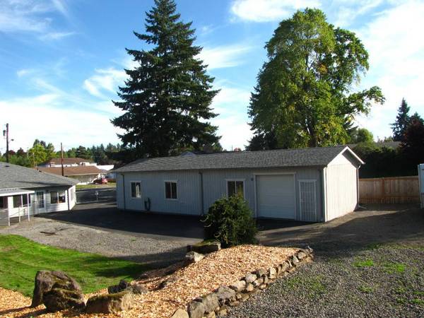 Vancouver Storage Building Shop Warehouse 1