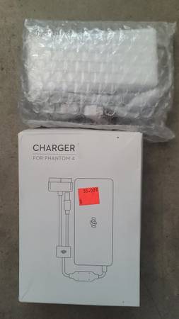 Phantom 4 Charger 1