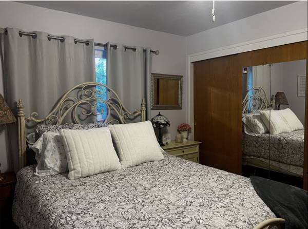 $850 / 1br - $850./Fully furnished room - private bath all utilities included (Visalia)63809616433921120