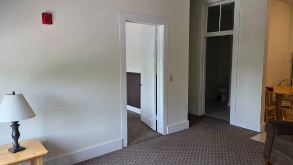 $995 / 1br - 1BR APT.  VERMONT UNIVERSITY AREA (Fair Haven)63784639720449123