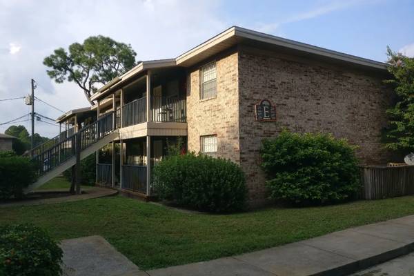 $1,295 / 2br - Heritage Apartment Available Now!!! (Panama City)63924680450946122