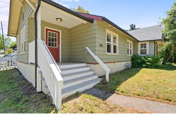 $2,580 / 2hab - 1174ft2 - ¡8610 SE 28th Ave es la casa que querrás hacer tu hogar! (Milwaukie)63831396579587123