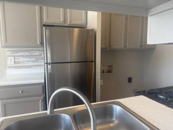 $1 / 1br - 👻 SCARED OF HIGH RENT? – WE SLASHED IT + ONW MONTH CREDIT (Trevino Place on 10891 Edgemere)63971559690371124
