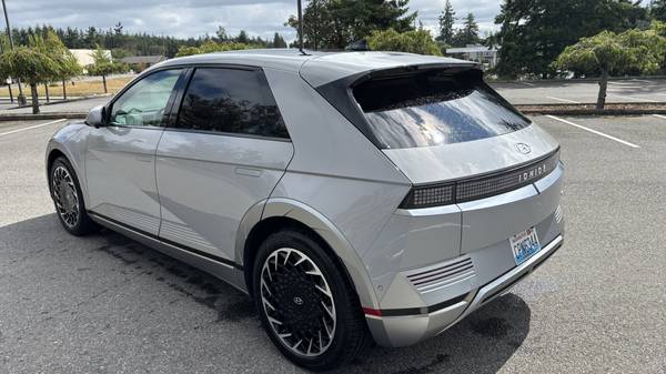 2024 Hyundai Ioniq 5 Limited AWD – 15 mil millas – Totalmente equipado – Extras + - $42,900 (Port Ludlow (puedo encontrarme en Edmonds))63441904040451122