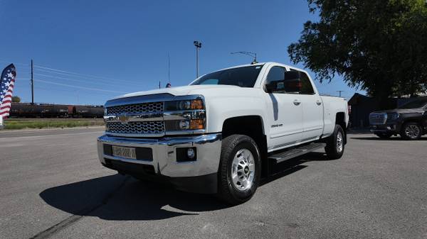 2019 Chevrolet Silverado 2500HD LT Crew Cab 4x4, un solo dueño - $30,990 (Billings, MT)63442860131715121