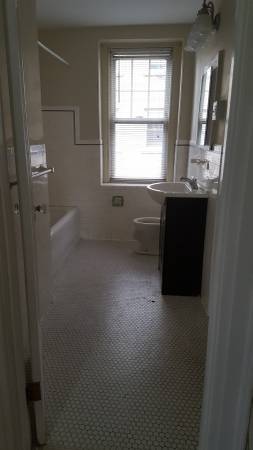 $3,170 / 3br - 1650ft2 - Large 3 Bed/2 Full Bath - Great location (Chapel West)64010164658305123