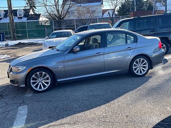 2011 BMW 3 Series 328i xDrive AWD 4dr Sedan SULEV - $10995.0063470617723777123