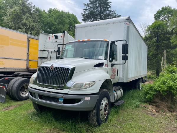 Truck Parking , Storage, RV, Boat, Bus 1