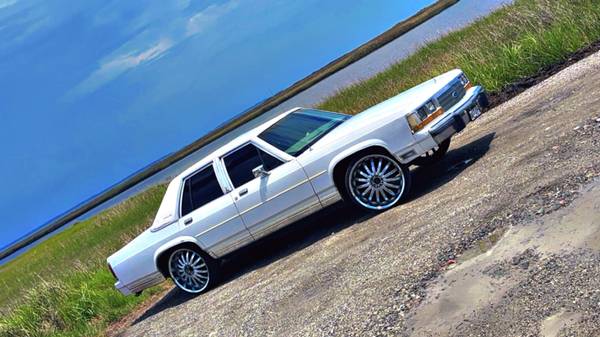 1989 crown Victoria Ltd - $3,000 (Hayes)63621705714177123