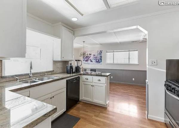 $1,500 / 3br - 1100ft2 - ✿2 Dormitorios ✿ 2 Baños ✿ 1,100 pies² (Redwood City)63824142282243122