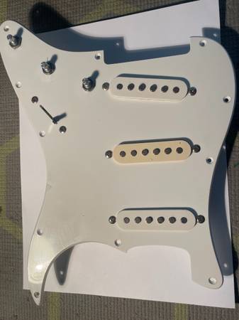 Complete Drop in Pickguard from older squier Strat 1