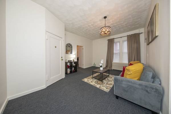 $2,000 / 2br - Elegante apartamento en edificio principal (Freeport, Nueva York)63788783593473122