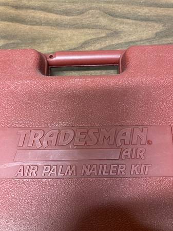 Palm nailer kit-air - $6 (Saint Louis South County)62925969455617121