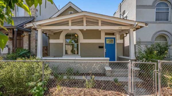 $870 / 2br - Welcome to this fantastic 2 bed, 1 bath home located (Denver, CO)63679423530497120