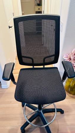 Tall office chair or drafting stool 1