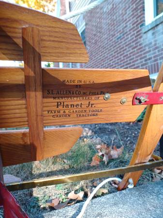 FLEXIBLE FLYER SLED 1