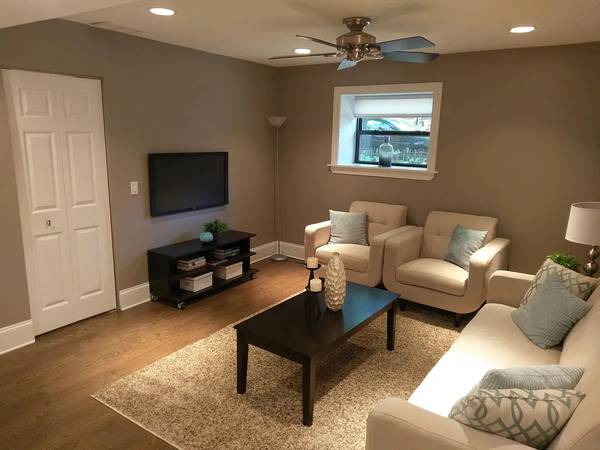 $1,400 / 1br - 800ft2 - Amazing Furnished One Bedroom One Bathroom (Chicago, IL)63781441774465122