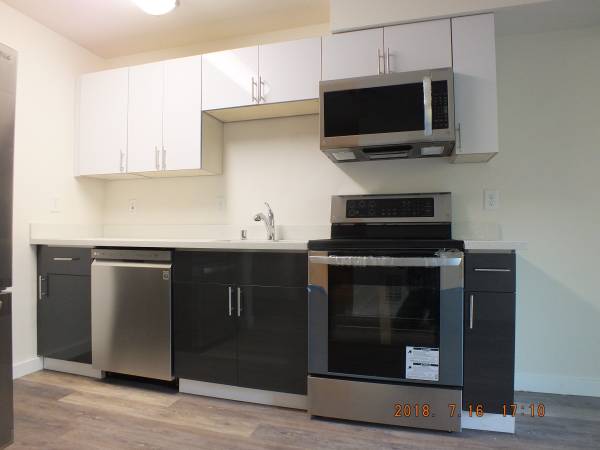 $1,700 / 1br - 550ft2 - $1700 1 Bed 1 Bath, Light & Bright! Top Floor (Northgate)63808059242755124
