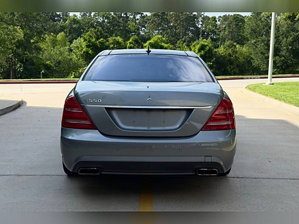 2010 Mercedes-Benz S-Class S 550 Sedan 4D - $12890.0063622281275651123