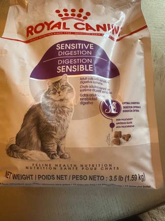 Comida para gatos - Royal Canin digestión sensible - 3.5 lbs (1.59 kg) $5 (Pittsburgh)63624433494913121