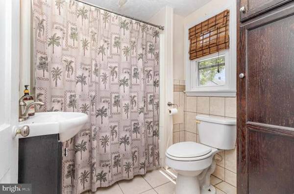 $1,303 / 1br - 840ft2 - Charming and full of character (Lebanon)64009995853955123