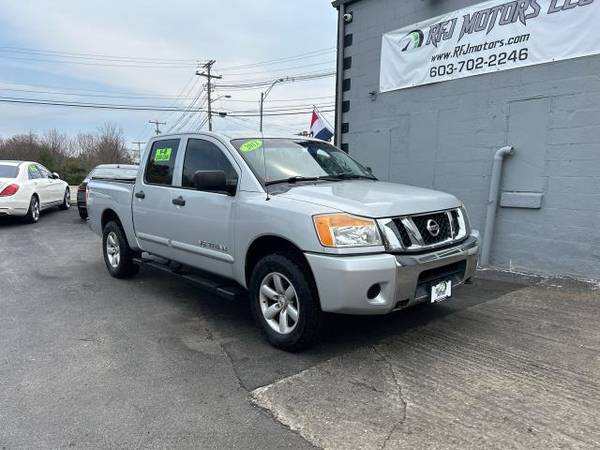 2012 Nissan Titan SV Crew Cab - $12,944 (Plaistow, NH)63654721350017121
