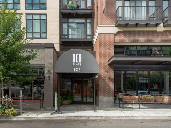 $1,775 / 404ft2 - Estudio inmejorable en Capitol Hill - Terraza en la azotea, camina a todas partes! (Capitol Hill)63862287829123124