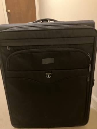 Travelpro Check  In Luggage 25 inch 1