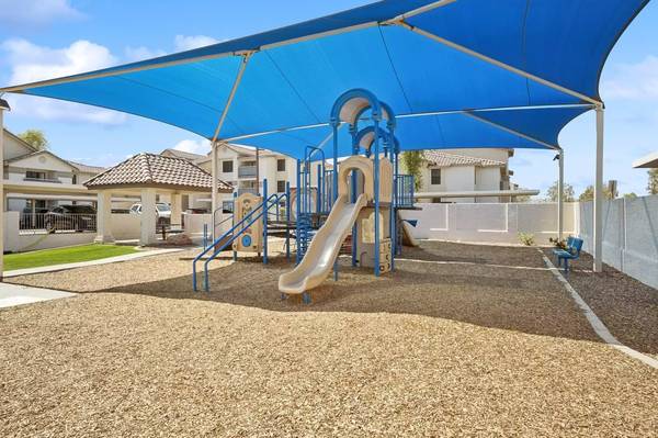 $1,290 / 1br - 600ft2 - Specials up to 6 weeks free! 1 bed 1 bath, with washer and dryer (Tempe - Desert Botanical Garden)64024825123715124
