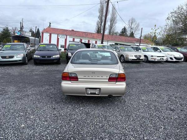 1995 Nissan Maxima GXE - $3,999 (Lynnwood, WA)63441727454721123