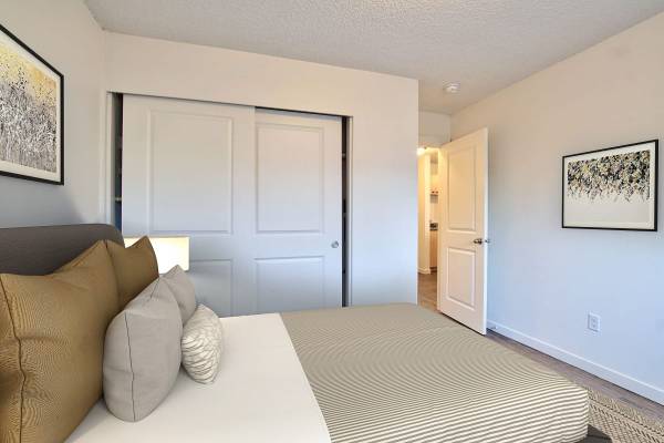 $1,099 / 1br - 500ft2 - 💥 $1,099 for 1BR + Free Rent?! Where Do I Sign?! 🔥 (2600 T St, Vancouver, WA)63867269354243124