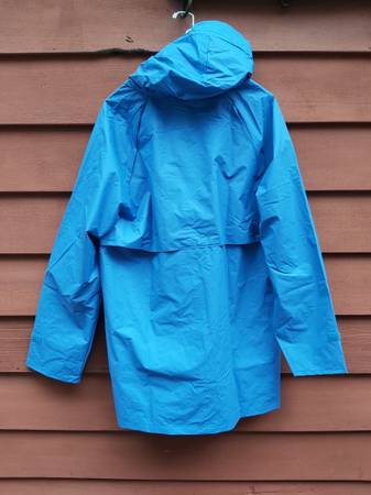Wear guard heavy duty PVC raincoat with attached Hood 1