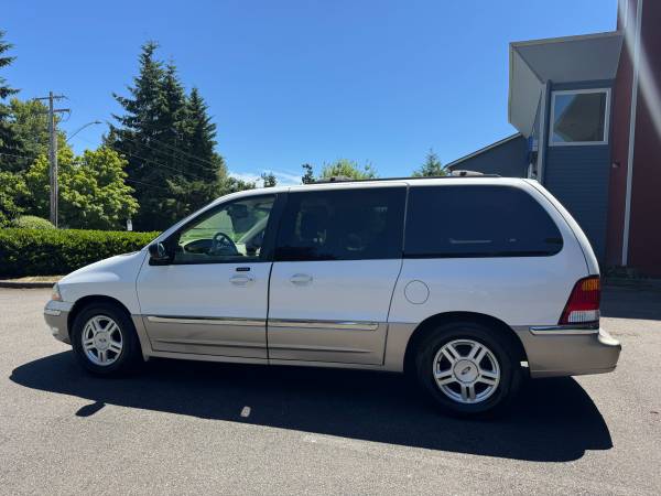 Minivan Ford Windstar SEL 2003 en excelente estado>>Solo 85K<< - $5,995 (Daily Deals Auto Sales Seattle)63624422654977124